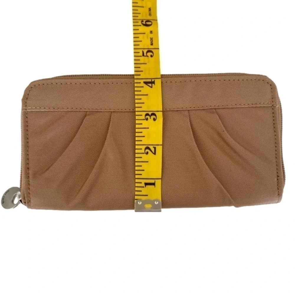 TRAVELON Wallet RFID Blocking Zip Around Multi Pocket Tan/Orange NWOT